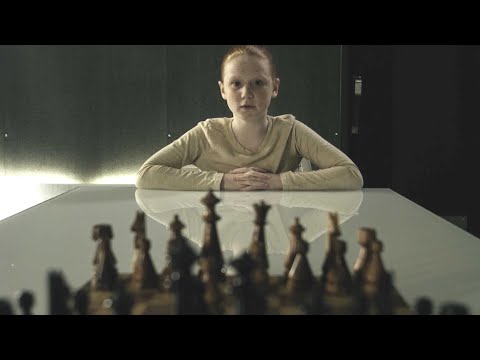 МАЛЕНЬКАЯ ДЕВОЧКА - ГЕНИЙ! ЗА НЕЁ БЕРУТСЯ СПЕЦСЛУЖБЫ! СХВАТКА УМОВ! Фантастика. Чудо-ребенок.