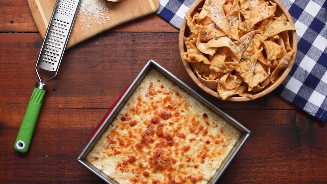 Alfredo Dip With Lasagna Chips