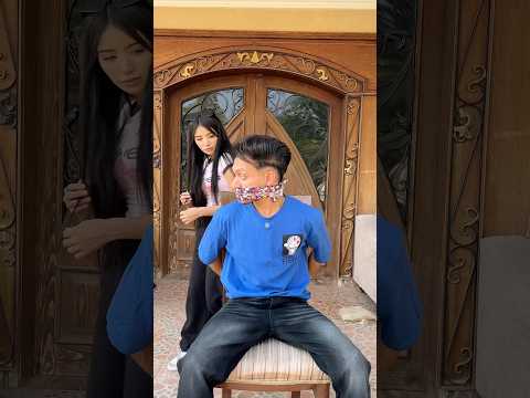 ام تطلب المساعده من الشخص الغبي