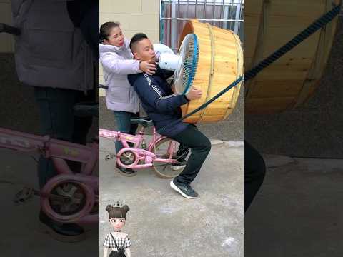 شوفوا الحركه الحلوه دى 😂🤣😂 #funny #comedy #ضحك #هتضحك #كوميديا #shorts