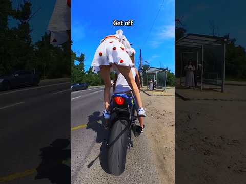 Got some ATTENTION 🥹 When we ran into a FAN on the road 😂 #reaction #motoraidoeng #bikelover