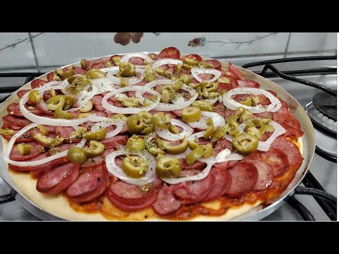 PIZZA CASEIRA DE CALABRESA  ASSIM VOCE NUNCA FEZ