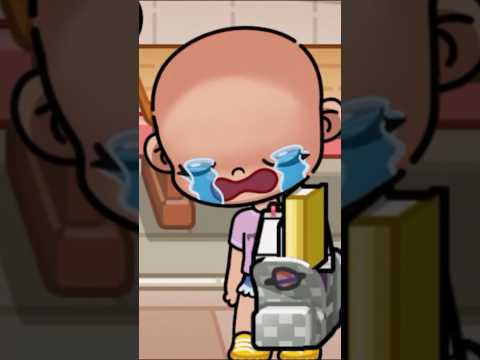 A BEBE NOOB LE ROBARON BATIDO DE CHOCOLATE EN EL COLEGIO 😭#shorts #short
