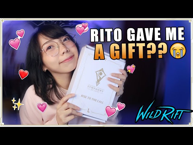 Unboxing a package from Riot! ?? Symphony of Light | League of Legends: Wild Rift