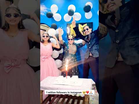 1 million followers complete โค๏ธ๐๐ผ๐ฅน #youtubeshorts #emotions #1million #followers #support #share