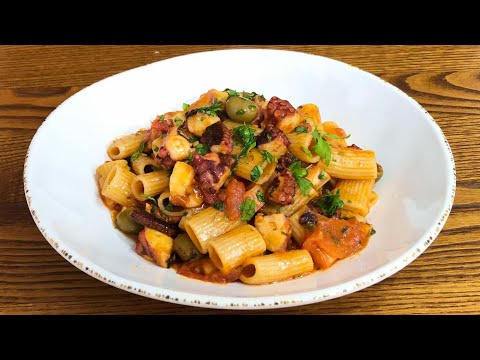 Pasta con Pulpo y Tomatitos Cerezos