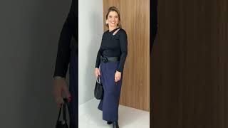 Vídeo adicional 5 do item Blusa Isis Soft de Manga Longa - Preta - Detalhe vazado com formato oval