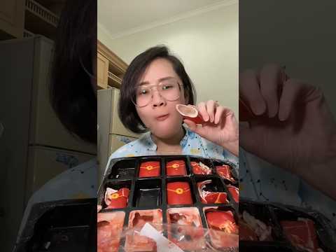 Dapet uang di dalam cokelat ?? #shortsvideoviral #angelinngel #shorts