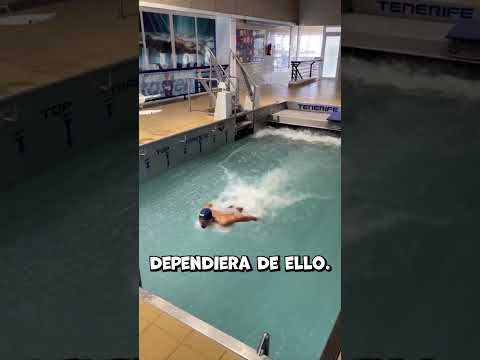Una piscina convertida en cinta de correr para nadadores #shorts