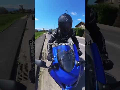 Despite the full gear, 🐝 got me #bikelife #motorcycle #r7