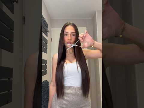 Couper ses cheveux toute seule : coupe droite โ๏ธ #haircutwomens #cuthairathome #longhairhairstyle