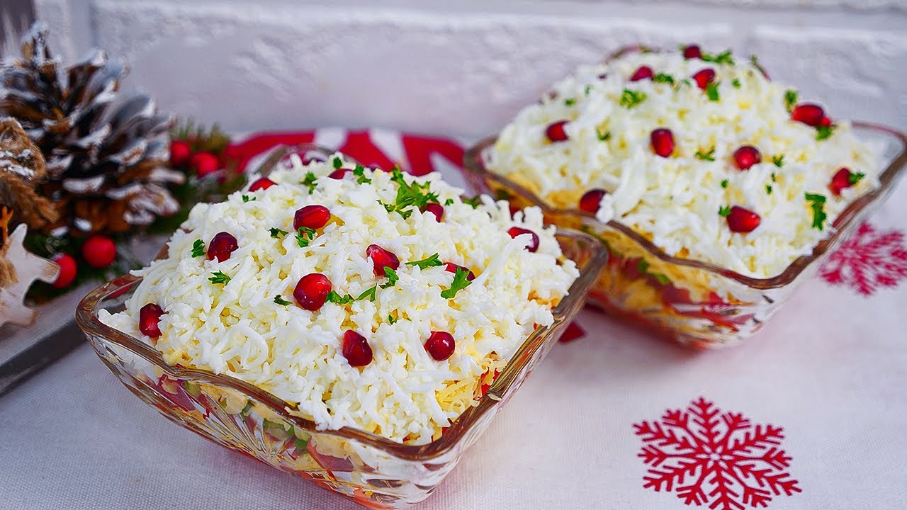 Салат топчик! Самый вкусный салат по мнению моей семьи! Приготовьте быстрый и очень вкусный салат!