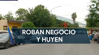 Hombres armados asaltan negocio y chocan contra tres autos al huir en Monterrey