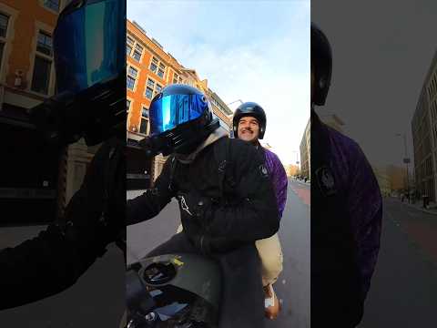 Drive by compliments for strangers with mr #troyhawke #harveyridesbikes #motorbike #london #comedian