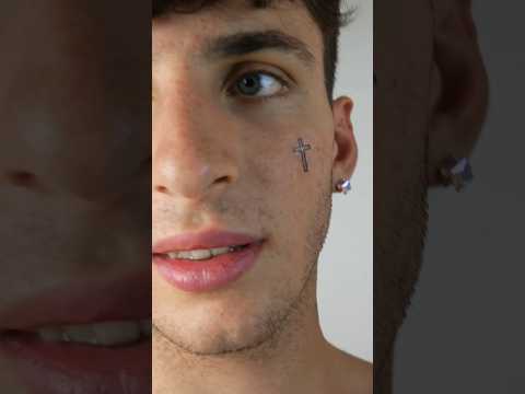 Mi sono tatuato il corpo e ho cercato lavoro 😱
