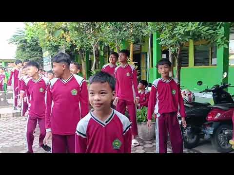 Senam Kebugaran di MTsN 13 Pessel