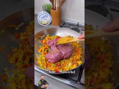 البطبوط معمر بالكفتة والخضار كايجي اللذيذ وبنين جربوه للوليداتكم اكيد غيعجبهم