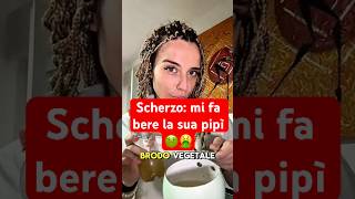 MI FA BERE LA SUA PIP1 🤢