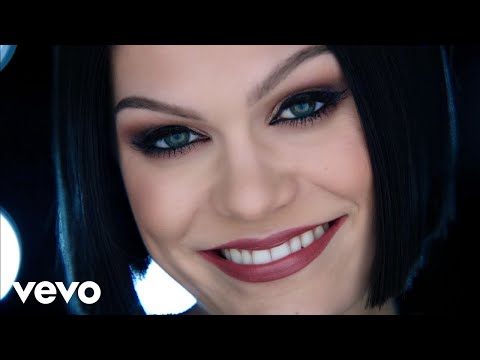 Jessie J - Flashlight (from Pitch Perfect 2) - YouTube