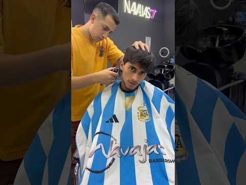 De donde sacaba los pianos 😂😂 #parati #cumbia #viral @NavajasBarberShop