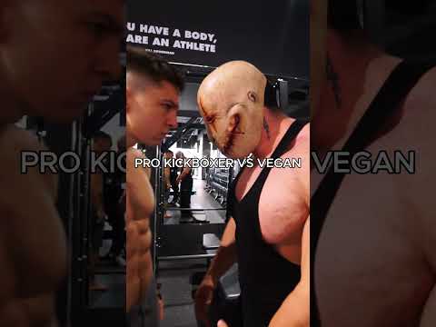 PRO KICKBOXER VS VEGAN