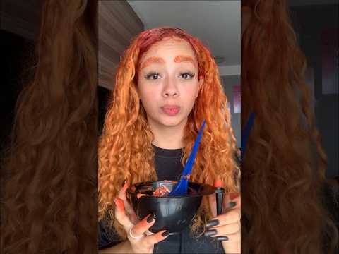 Pintando meu cabelo cacheado de ruivo sozinha em casa #cabelo #ruivo #cacheada