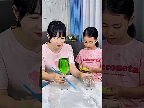 CAN You Move WATER from ONE Glass to ANOTHER Using JUST a Straw?
