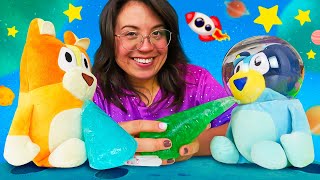Bluey y Bingo deciden convertirse en astronautas e ir a una escuela especial