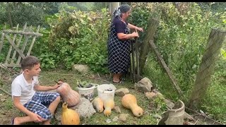 GRANDMA GATHERED PUMPKINS FROM THE GARDEN AND COOKED DESSERT AND PILOV