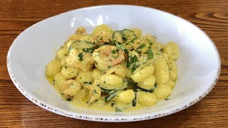 Gnocchi a la Panna con Langostinos y Zucchine