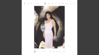 Iveta Bartošová  Jeskyně
