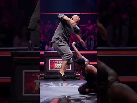 #shortvideo #wushufight Wow, that's awesome. This man's body is so handsome