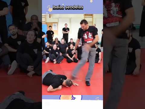 Most eficiente sistem self defense tecnic Fred maestro 04