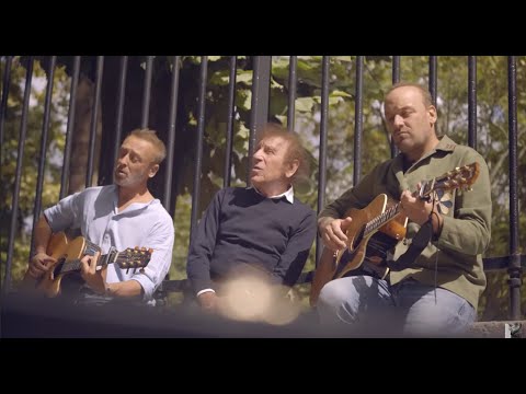 Alain Souchon, Ours et Pierre Souchon - S'asseoir par terre (Clip officiel)
