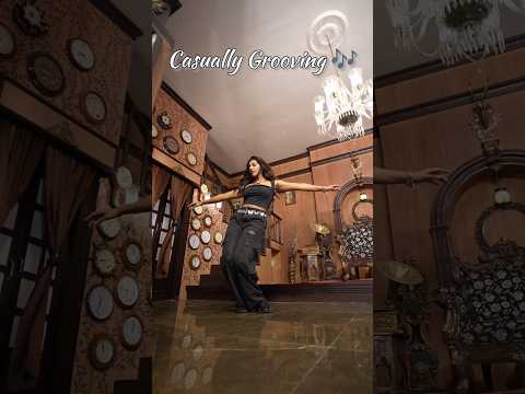 Casually Grooving on my recent favourite #PERFECT 🎶❤️ #GuruRandhawa | Varun Dhawan, Janhvi Kapoor