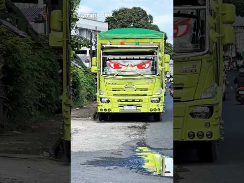 Respect 💯 #Shorts 🔥🔥 Mobil Truk Besar Mata Bersinar 2 #truck #respect 🚙🚛🚑🚚🚒🛻