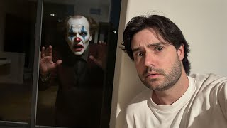 Cet Homme déguisé en Clown m'observe la Nuit (Vrai ou Fausse Histoire ?)