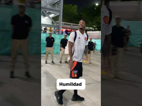 Le Piden la Camiseta a Jhon Durán 🤯
