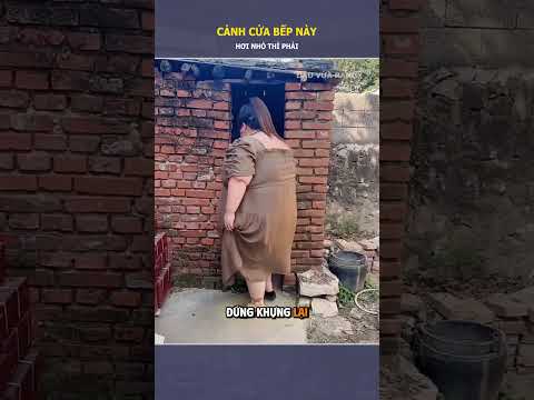 Cánh cửa bếp này hơi nhỏ thì phải #shorts