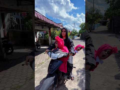 Jalan jalan pakai motor #drama #comedy #funny #ceritainspiratif #filmpendek #shorts