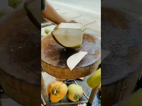 ক্রিম দিয়ে নারিকেল কিভাবে বের করবেন | How to you extract coconut with cream