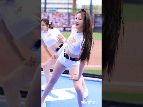 미모가 극락이였다 250427김해리치어리더 직캠
