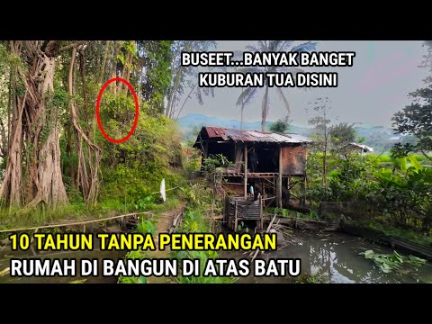 BANGUN RUMAH DI ATAS BATU ORANG KAYA INI MEMILIH TINGGAL DI PINGGIR HUTAN SELAMA 10 TAHUN
