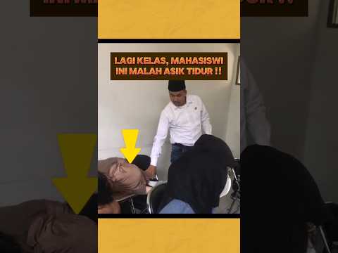 Ketika kelas, mahasiswi ini malah asik tidur !!
