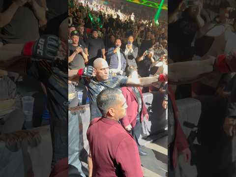 🏹🤯 ALEX PEREIRA’S INSANE UFC 300 WALK OUT