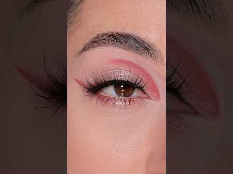 Master you eyeshadow with this technique 🏆 #makeup #макияж #makeupartist #makeuptutorial #ماكياج