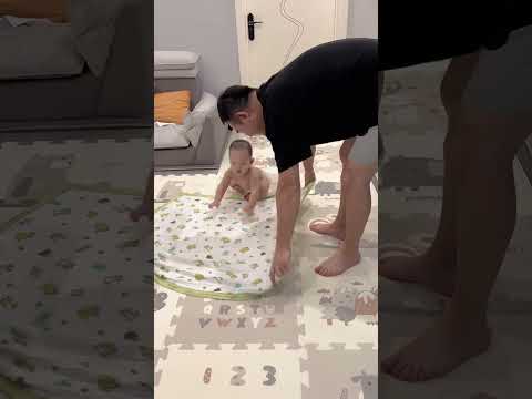 Cutest and funny baby moment🤣❤️🤣 #shorts #baby #daddy #mommy #love #shortviral