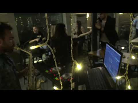 LORENZO GIUPPONI SAX/DJ