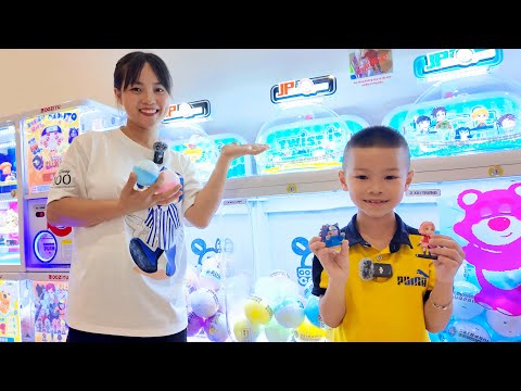Hai Chị Em Chơi Gắp Thú Bông Và Máy Bán Đồ Chơi Tự Động ❤ BIBI #Shorts ❤