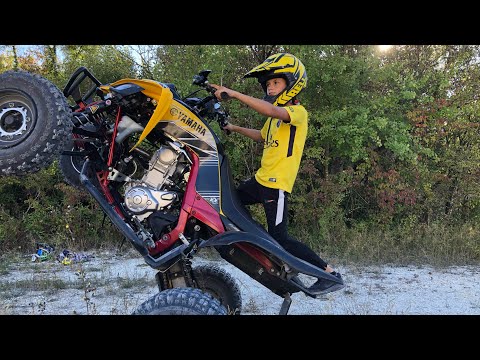 9 ANS, IL FAIT LE FOU EN 700 RAPTOR !!